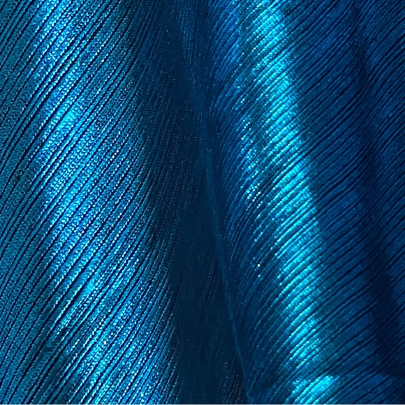 Blue Metallic Halter Top NWT Size S - Picture 8 of 12